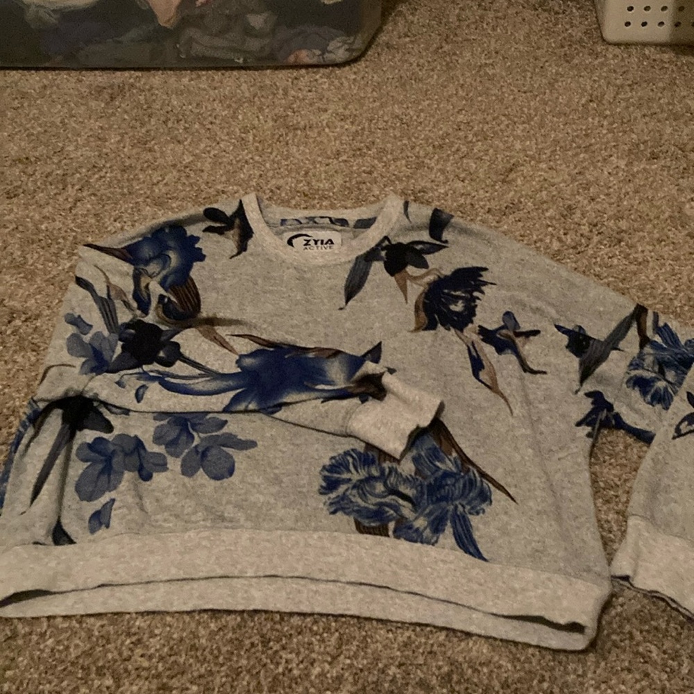 Zyia active wear crop top